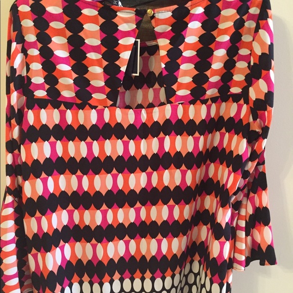 NWT KAARI Blue stunning top - Picture 4 of 8